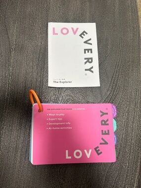 Lovevery The Explorer Play Guide - Early Learning Activity Cards 9-10 months